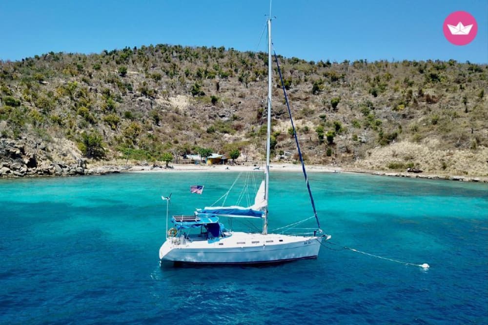 Kusadasís kusthöjdpunkter: French Cove och Ladies Beach