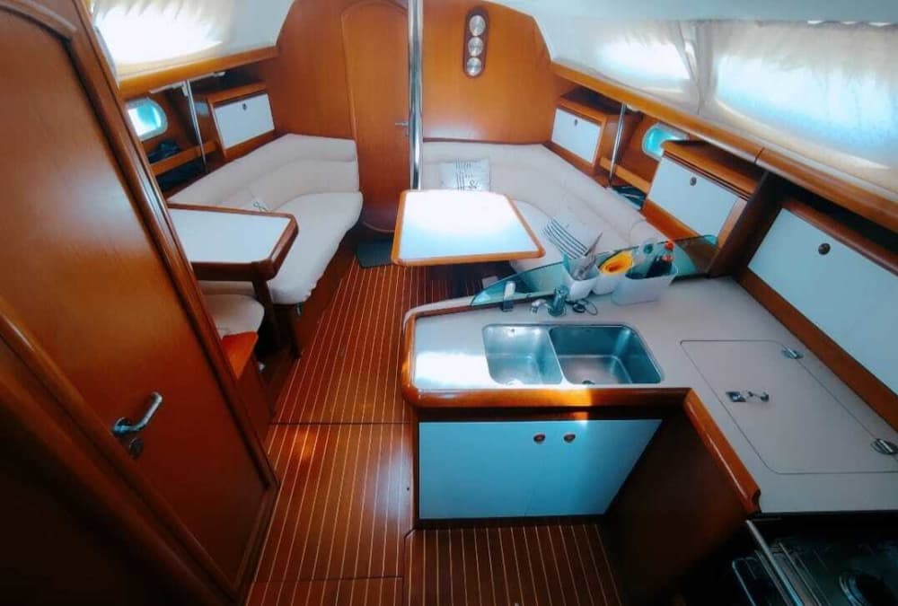 9 Stunden Sonne und türkisfarbenes Wasser rund um Altea