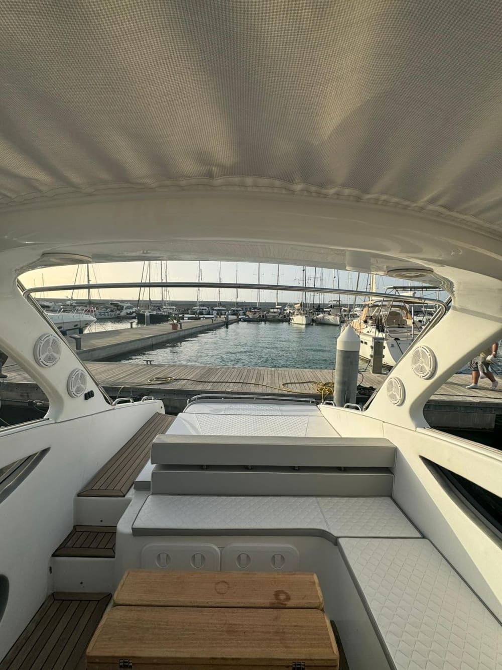 Ontdek de jachthaven van Capo d'Orlando tijdens een motorboottocht van 8,5 uur.