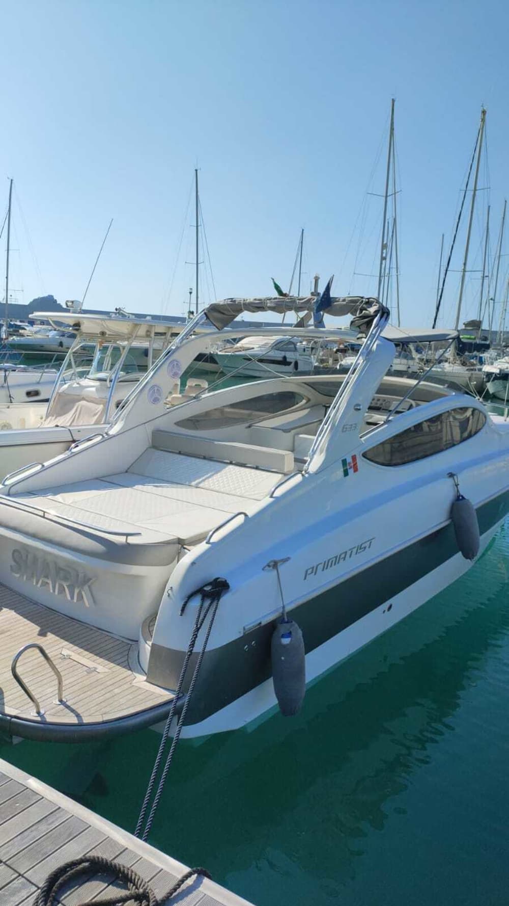 Ontdek de jachthaven van Capo d'Orlando tijdens een motorboottocht van 8,5 uur.