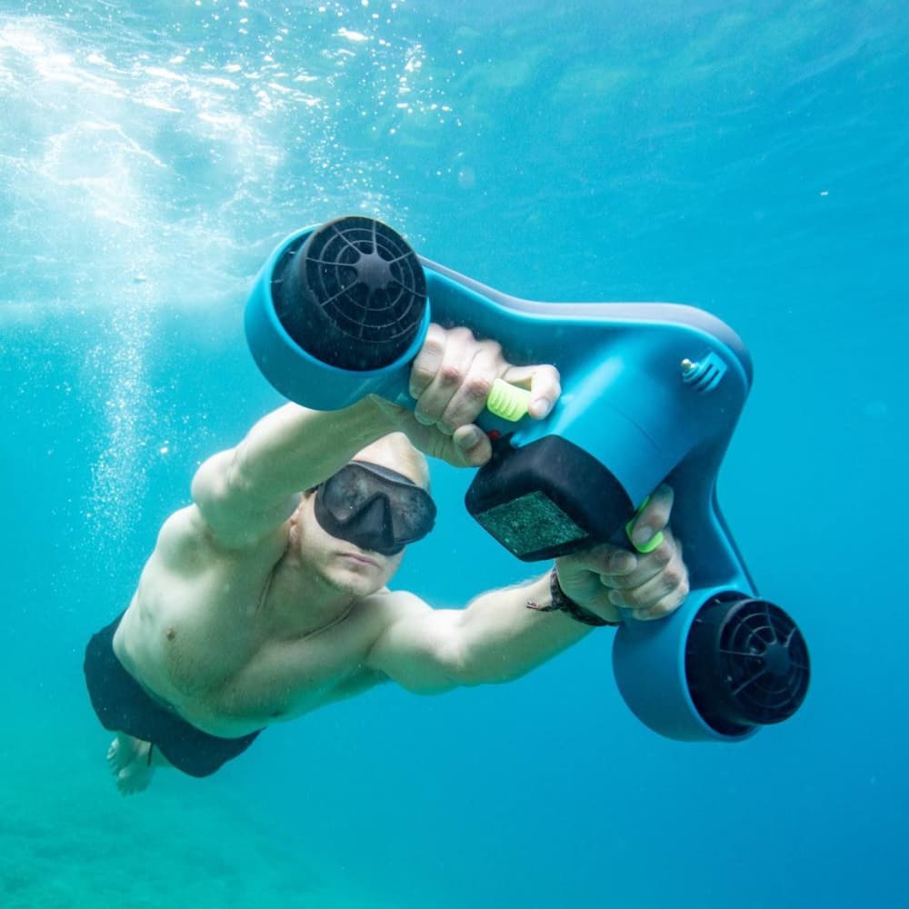 Explora Sainte-Maxime en barco: Un día completo en el agua a bordo de una lancha motora.
