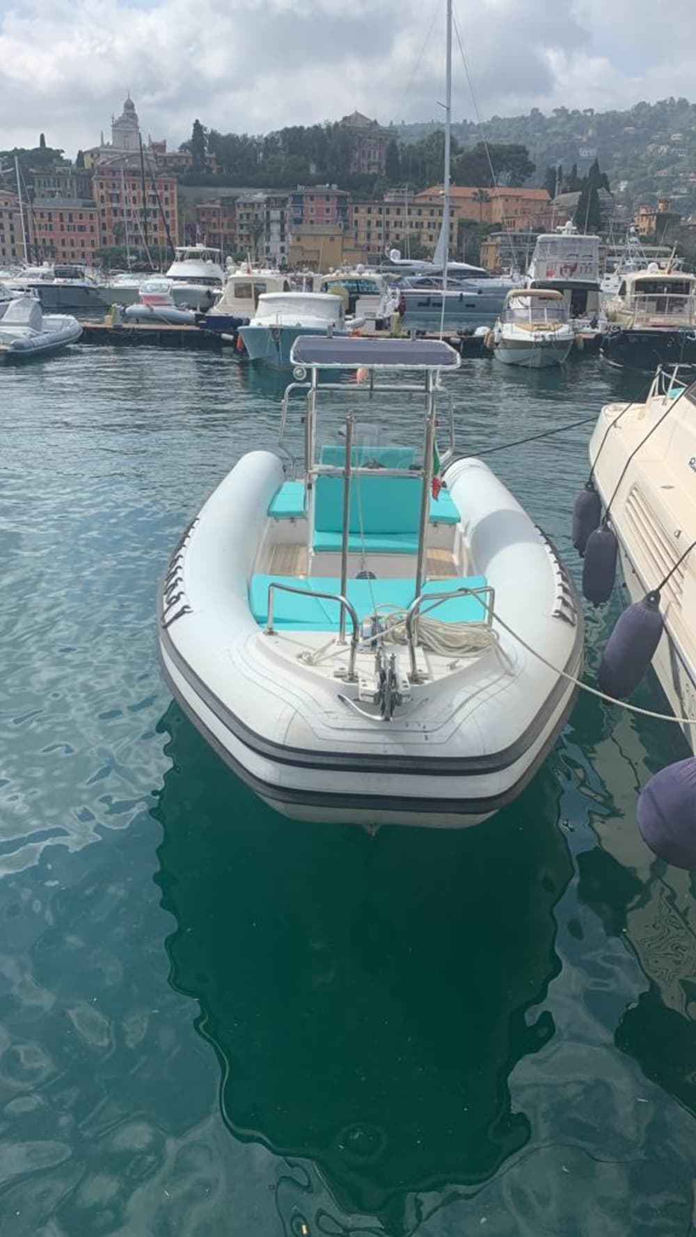 Portofino'da motorlu tekneyle geçirilen bir gün