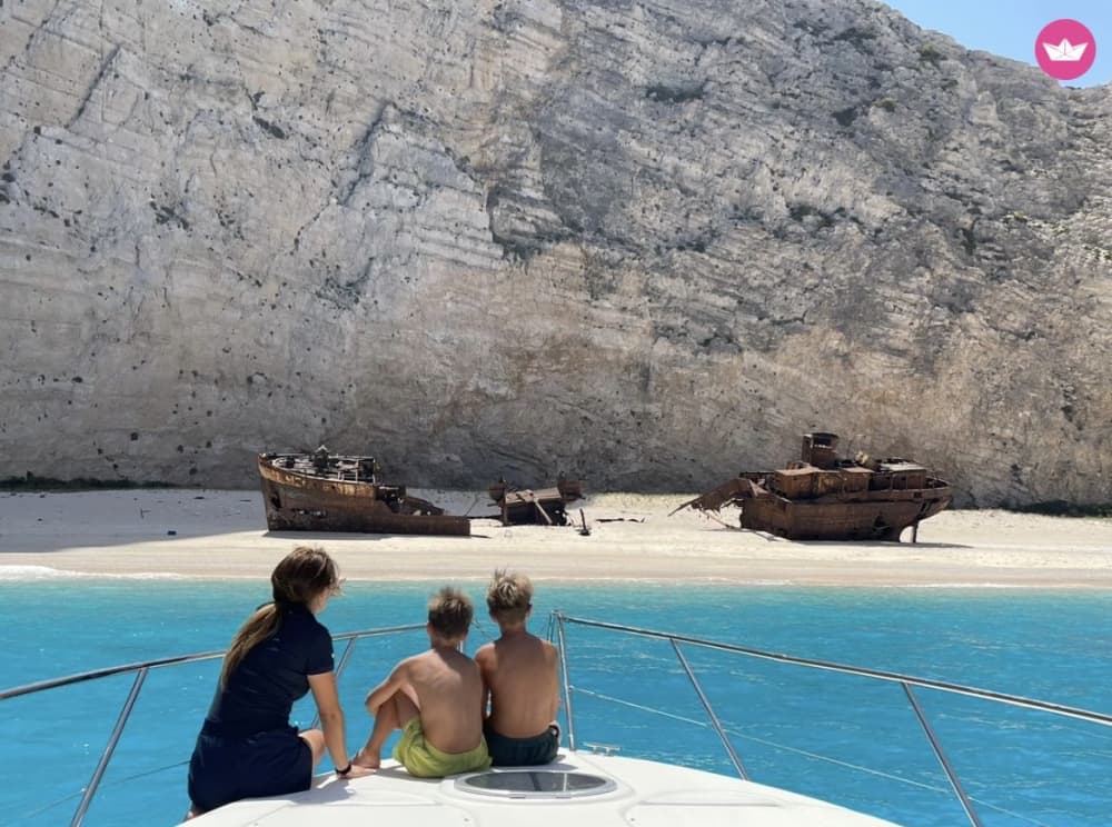 Punti salienti di Zante: crociera alla spiaggia di Navagio e alle grotte blu