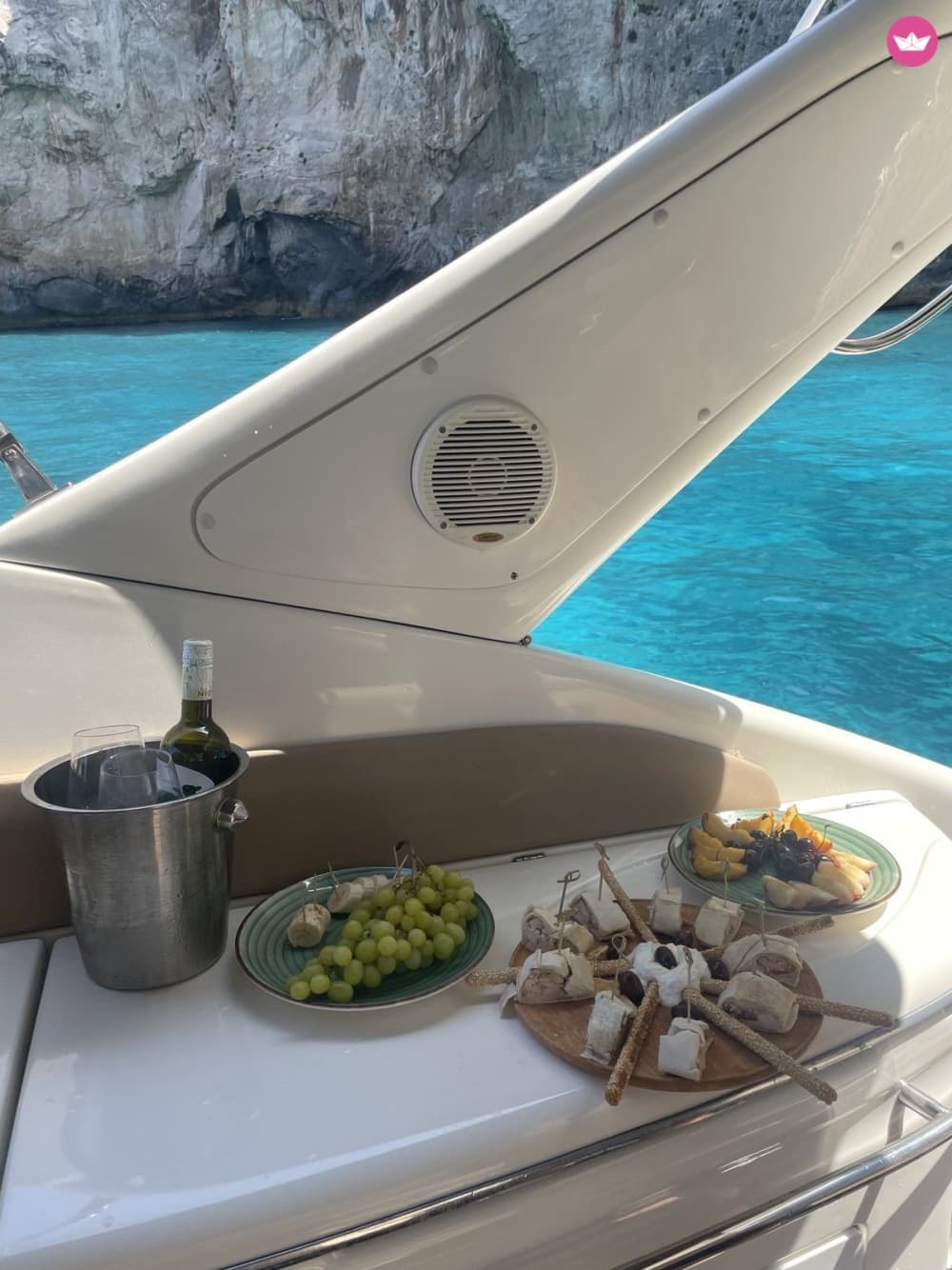 Punti salienti di Zante: crociera alla spiaggia di Navagio e alle grotte blu