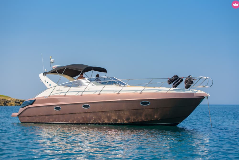 Punti salienti di Zante: crociera alla spiaggia di Navagio e alle grotte blu