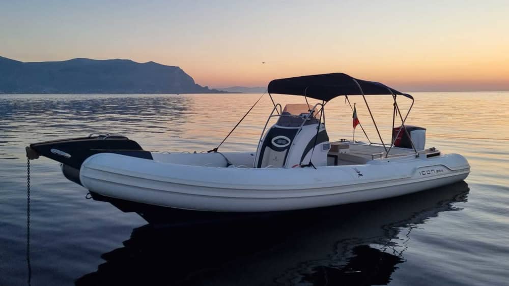 4 uur om Isola delle Femmine te ontdekken op een motorboot