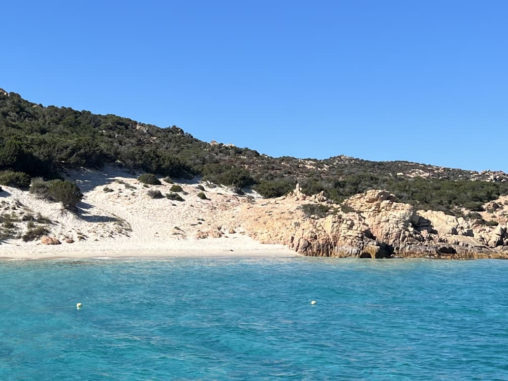 Tour in barca privata di lusso nell'arcipelago della Maddalena da Poltu Quatu