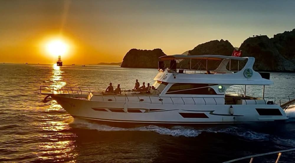 Entspannung in Alanya: 9 Stunden Sonne auf einer Gulet