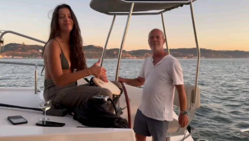 Лиссабон днем – 3-часовая прогулка на парусной лодке по окрестностям города