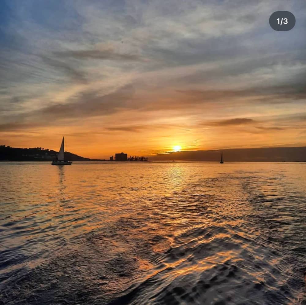 Croisière au coucher du soleil – Découvrez Lisbonne à l'heure dorée