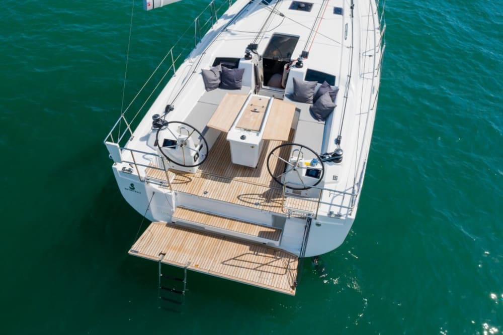 Njut av en dag till sjöss i Aten på en segelbåt