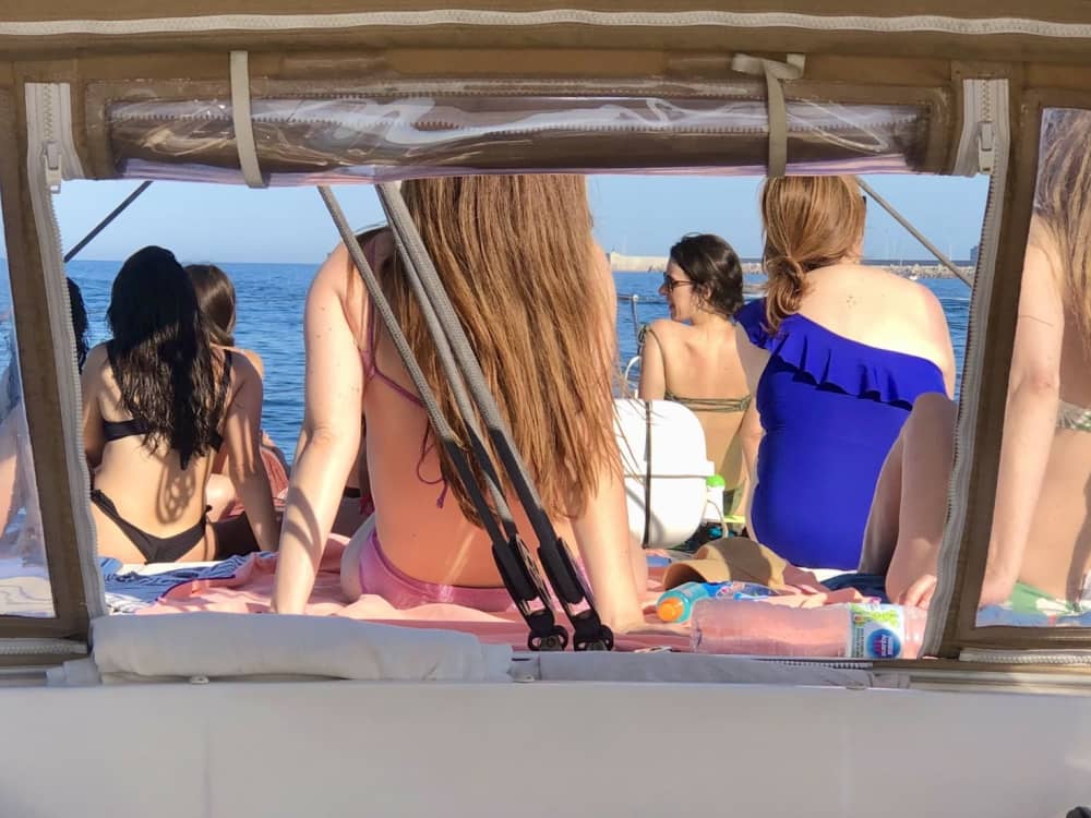 Tramonto su una barca a vela esclusiva. Esperienza privata a Valencia.