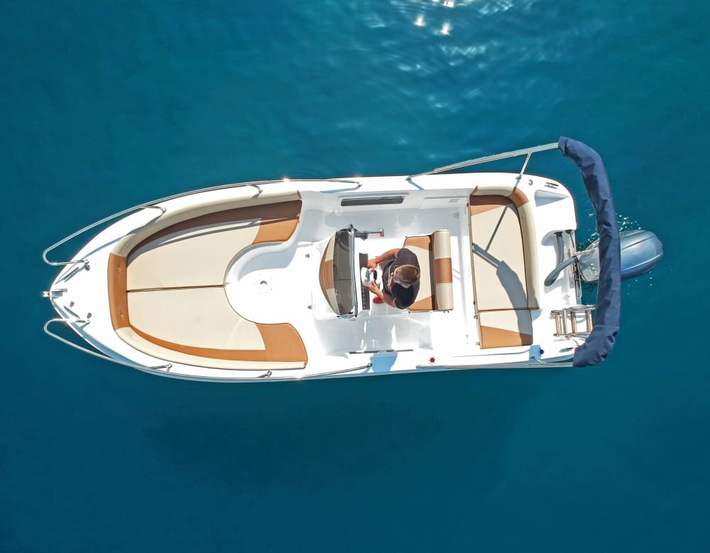 Erleben Sie einen unvergesslichen Tag in Opatija: Ihr privates Motorboot für puren Genuss