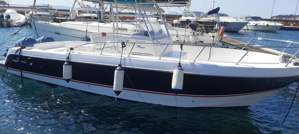 En dag i Neapel på motorbåt