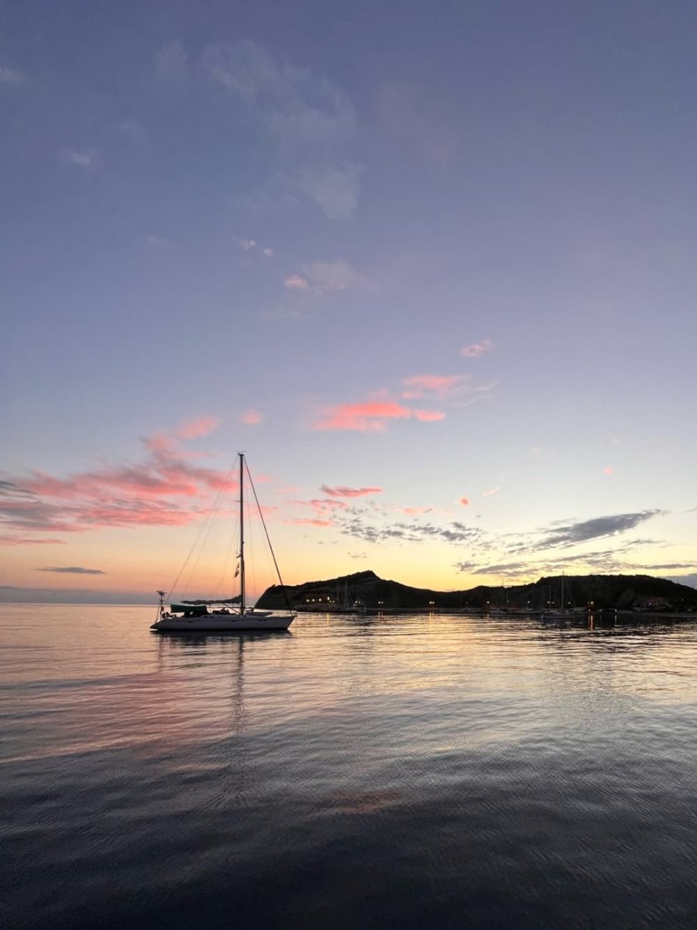 Secret bays of Lefkada: sailing, snorkeling and local flavors