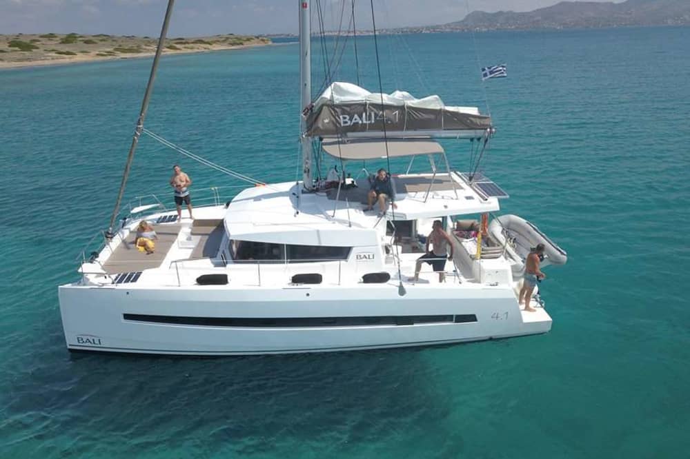 2-hour catamaran tour around Marbella: dolphin watching and views of the Costa Blanca