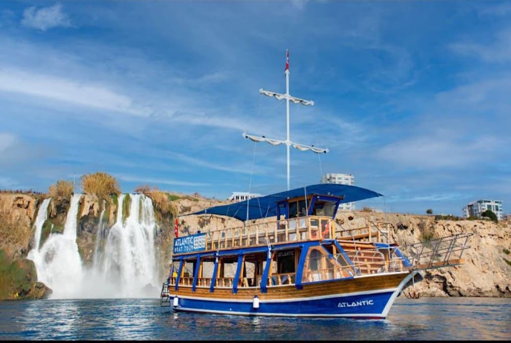 A bespoke Antalya voyage: Full day of magic on a motor yacht