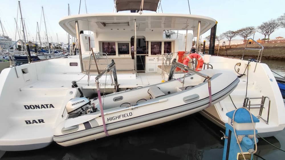 Discover Ilha de Tavira by boat