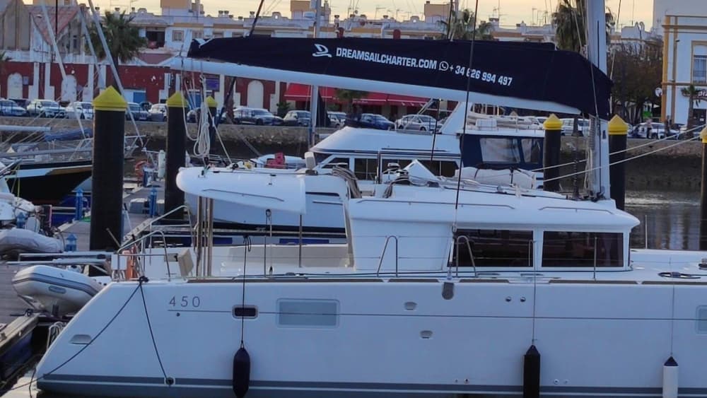 Découvrez Ilha de Tavira en bateau