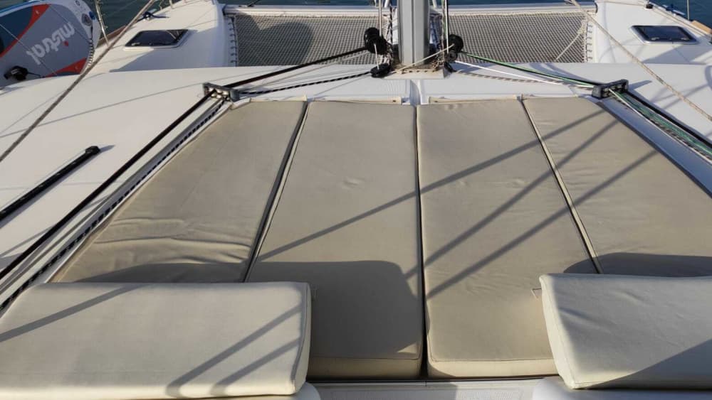 Discover Ilha de Tavira by boat