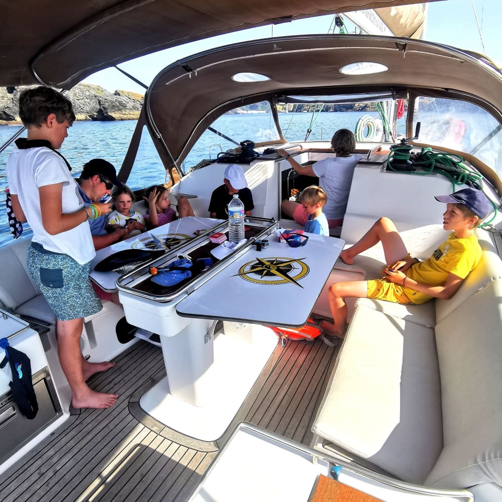 Détente à La Trinité-sur-Mer : 9h de soleil sur un voilier