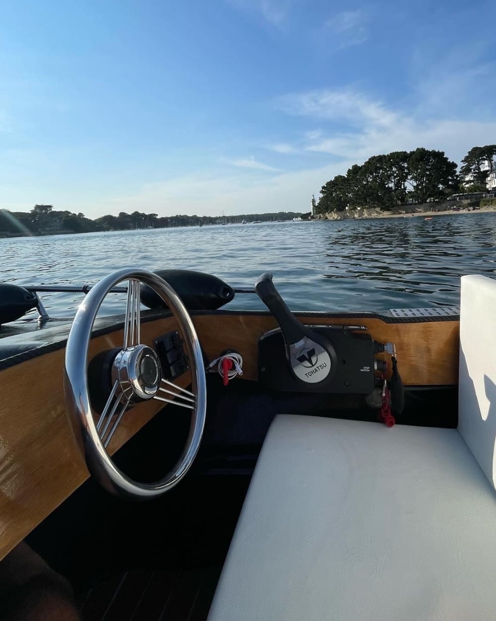 Découvrez Bénodet lors d'une excursion d'une journée en bateau à moteur.