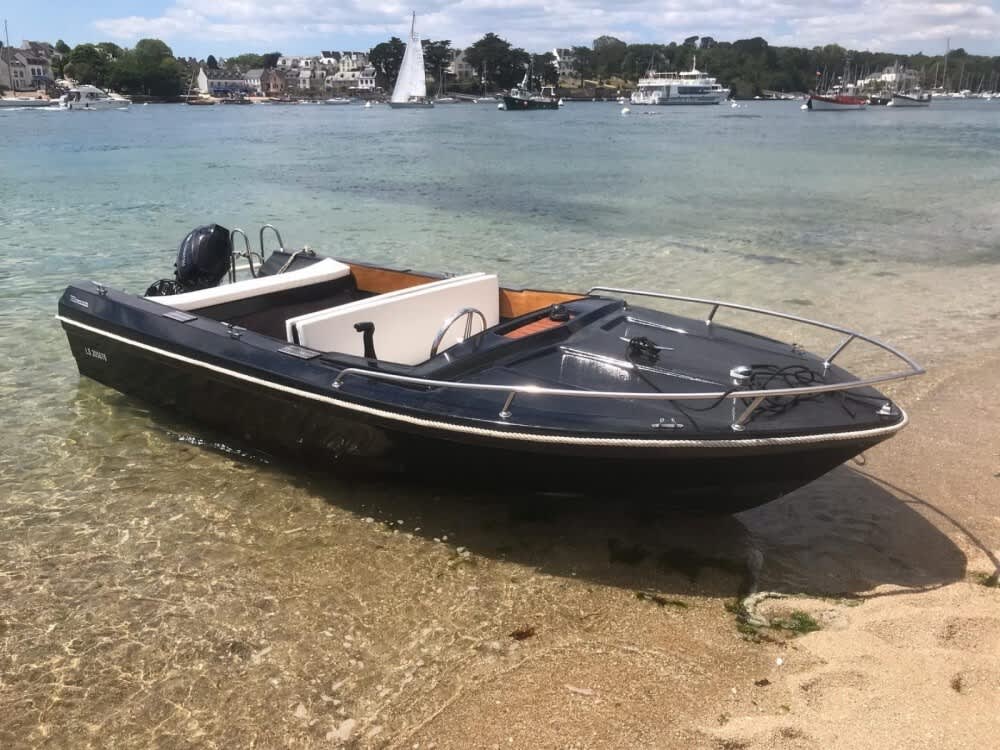 Découvrez Bénodet lors d'une excursion d'une journée en bateau à moteur.