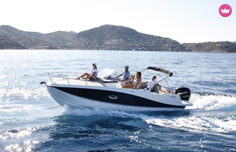 Excursión de medio día en barco desde Puerto Portals a Mallorca.