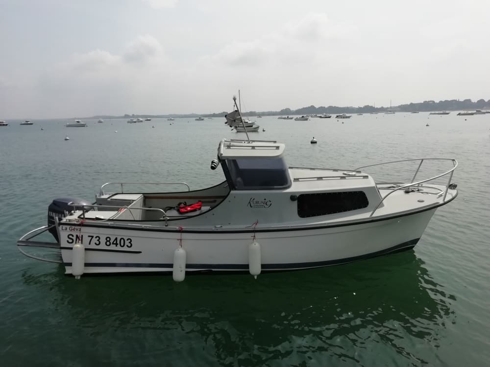 Une journée autour de Piriac-sur-Mer : Profitez de 9 heures de découverte en bateau à moteur