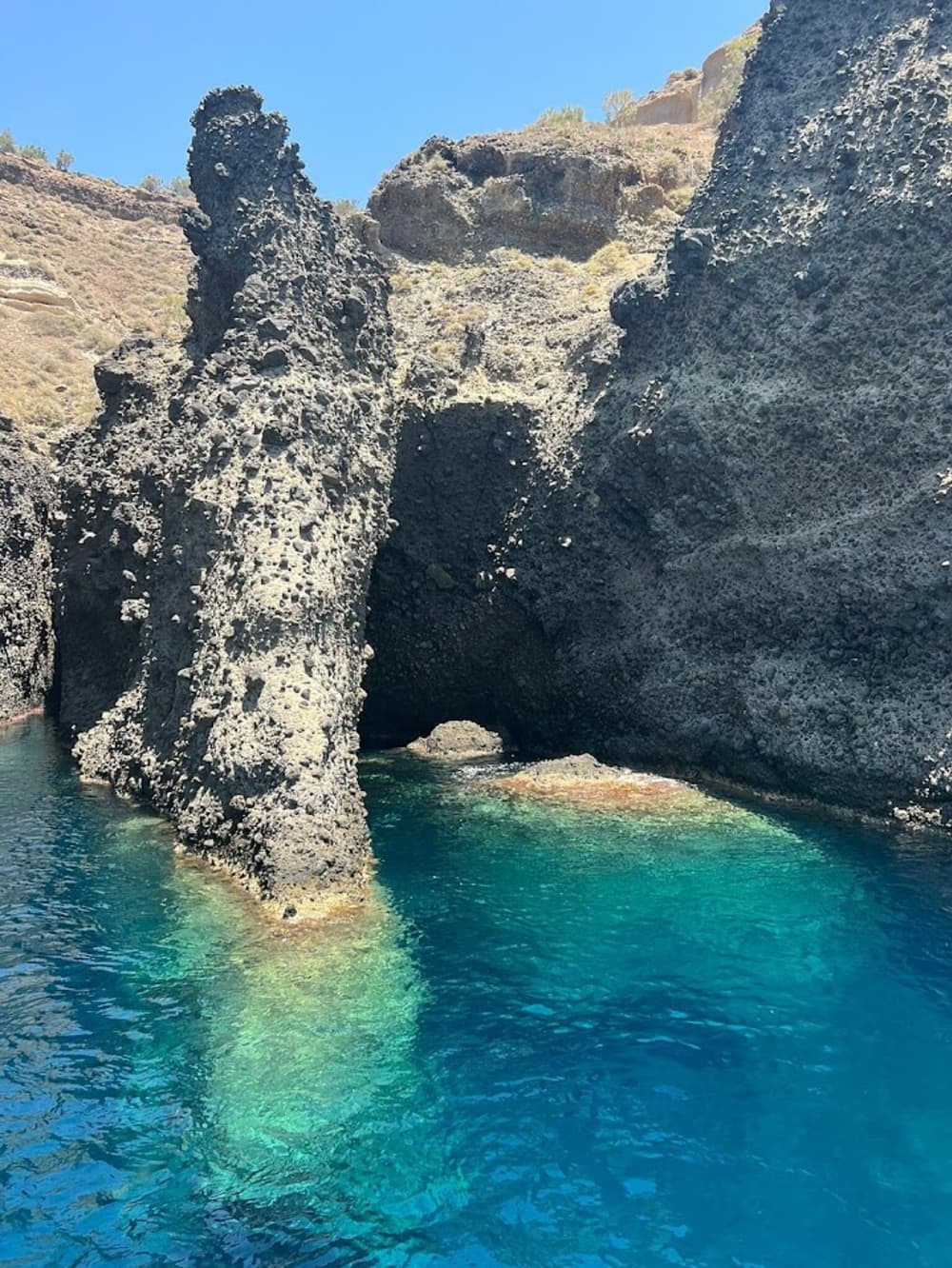 Οia Motor Boat-Caldera Private 4 hours Daytime or Sunset Cruise & Volcano Hike & Thirasia Island in Santorini