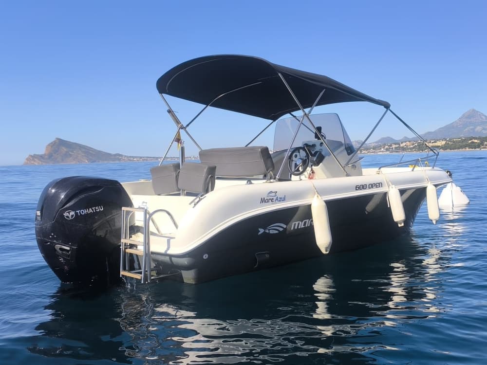 Half-day boat trip in Altea on a motorboat