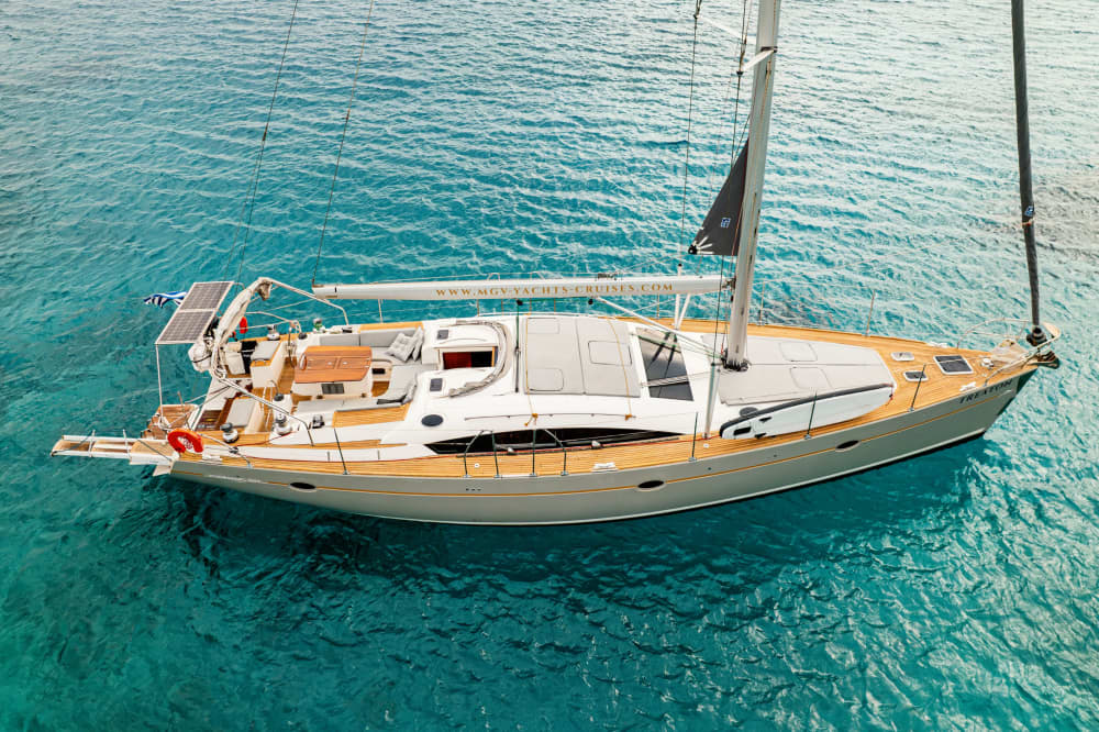 Private Sunset Trip to Dia island on a luxurious sailing yacht