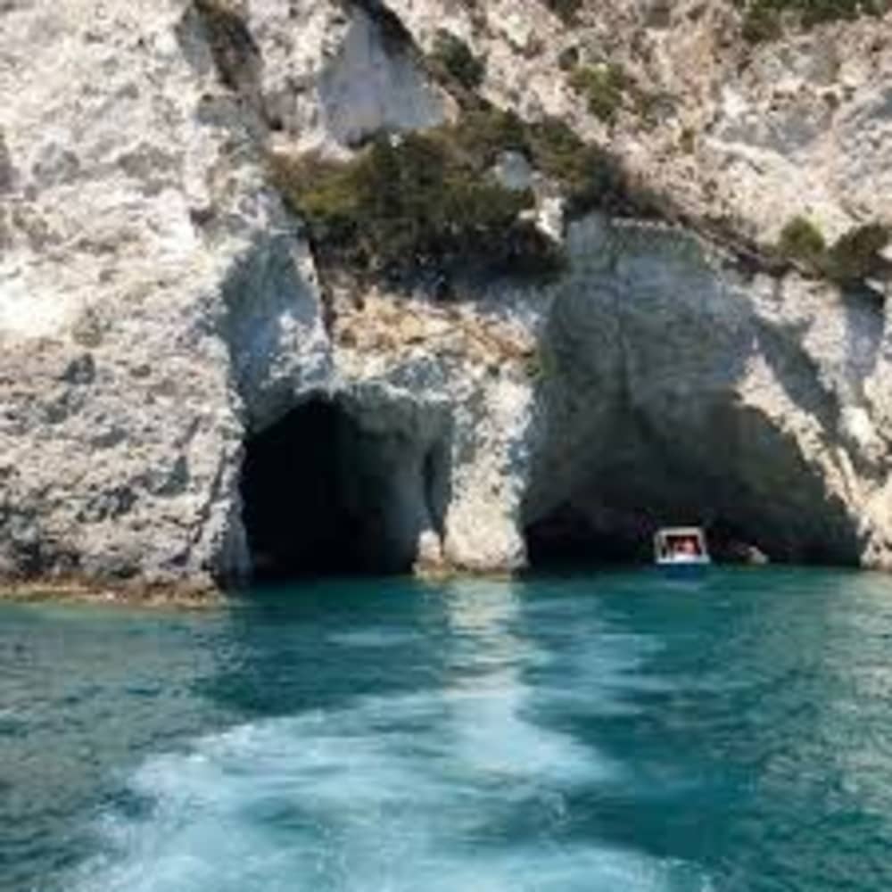 Круиз на целый день — исследуйте лучшее на юге и западе Закинфа