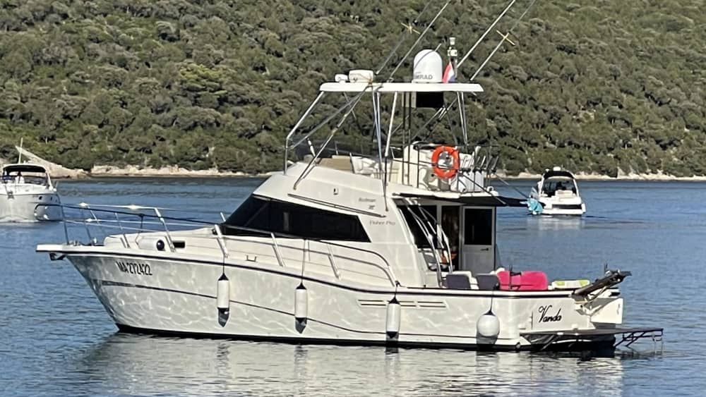Seu dia em Makarska: Alugue uma lancha para um dia inteiro de descobertas.