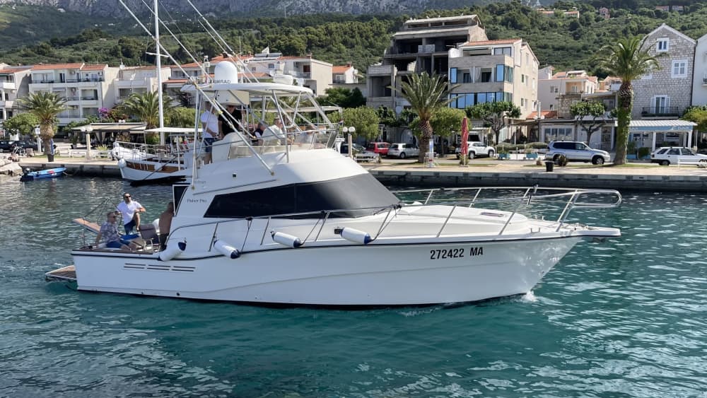 Seu dia em Makarska: Alugue uma lancha para um dia inteiro de descobertas.