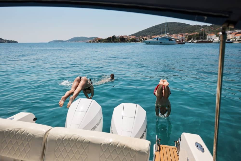 Zadar'ı yarım günde keşfedin: 3 saat 30 dakika boyunca motorlu tekne kiralayın.