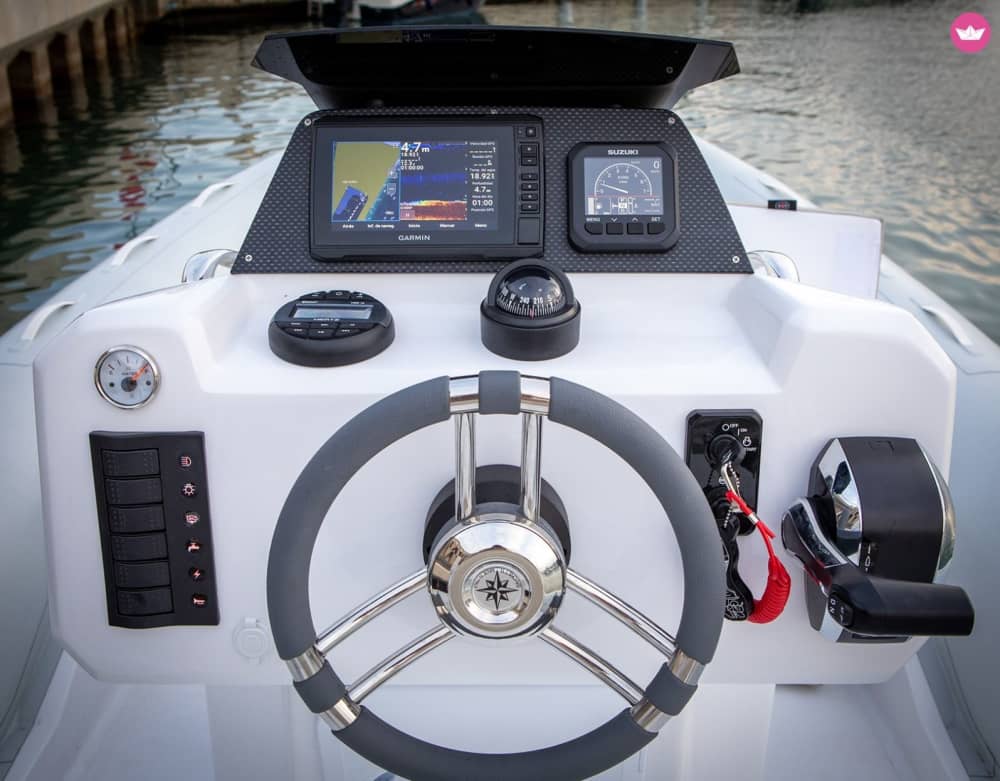 Całodniowa wycieczka łodzią RIB w Barcelonie – 8 godz.