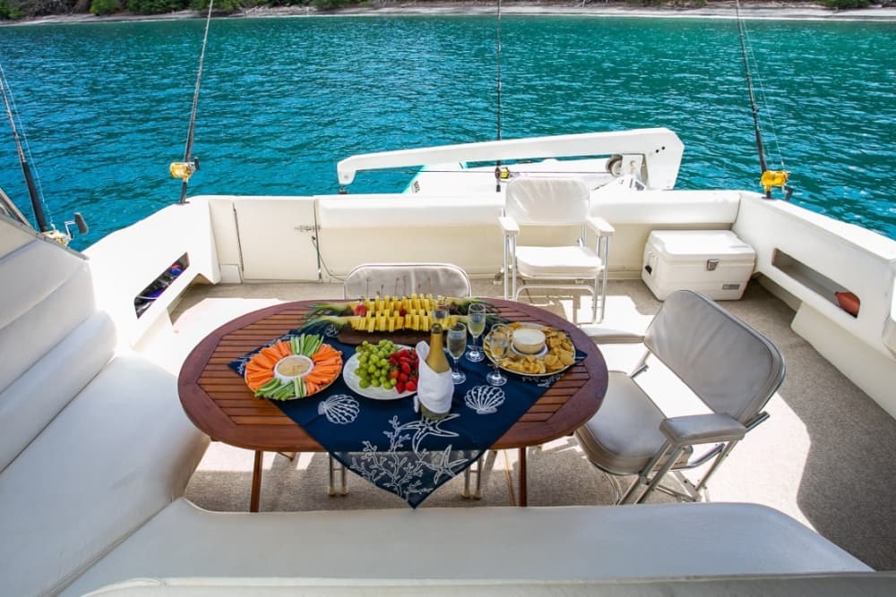 Een halve dagtocht in Playa Panama op een motorjacht.