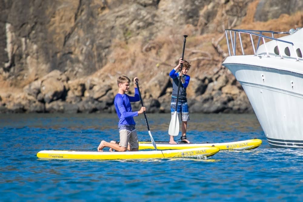 Een halve dagtocht in Playa Panama op een motorjacht.