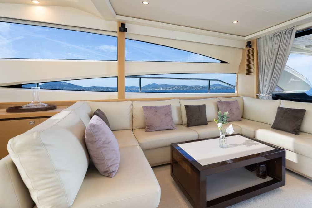 Journée en bateau à Saint-Tropez (8h)