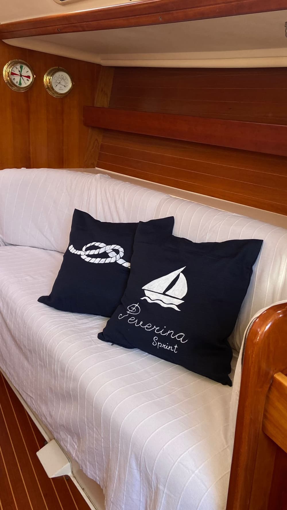 Sfrutta la brezza di Ancona: crea ricordi indimenticabili a tutta velocità su questo Rimar 36 Sport.