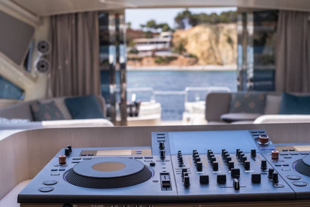 Fun Day: Jet Skis and Seabob Without Limits