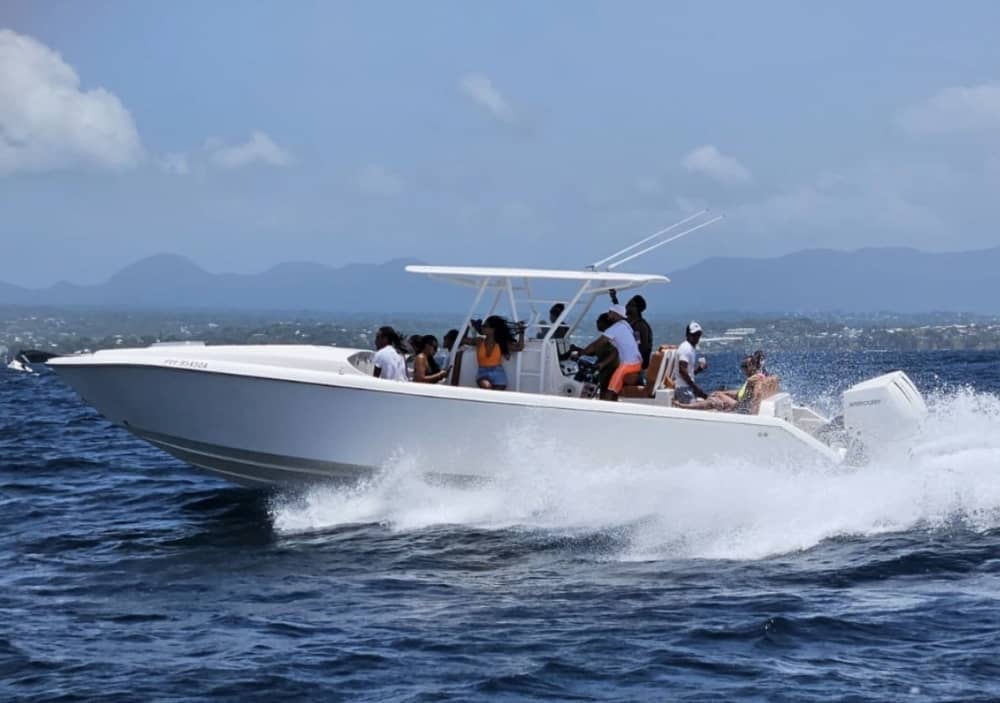 Une journée au Gosier sur un bateau à moteur