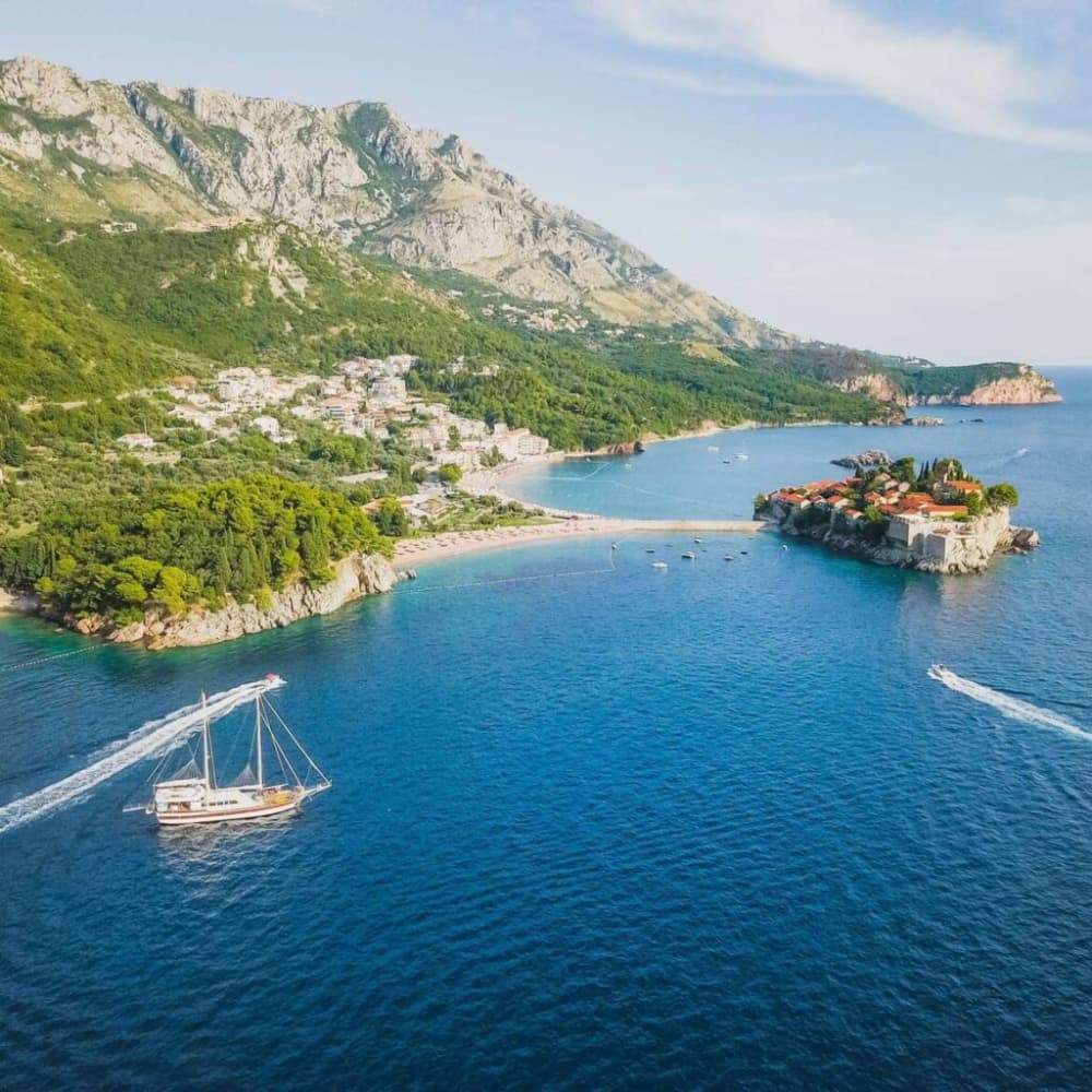 Экспедиция в открытом море — тур на целый день