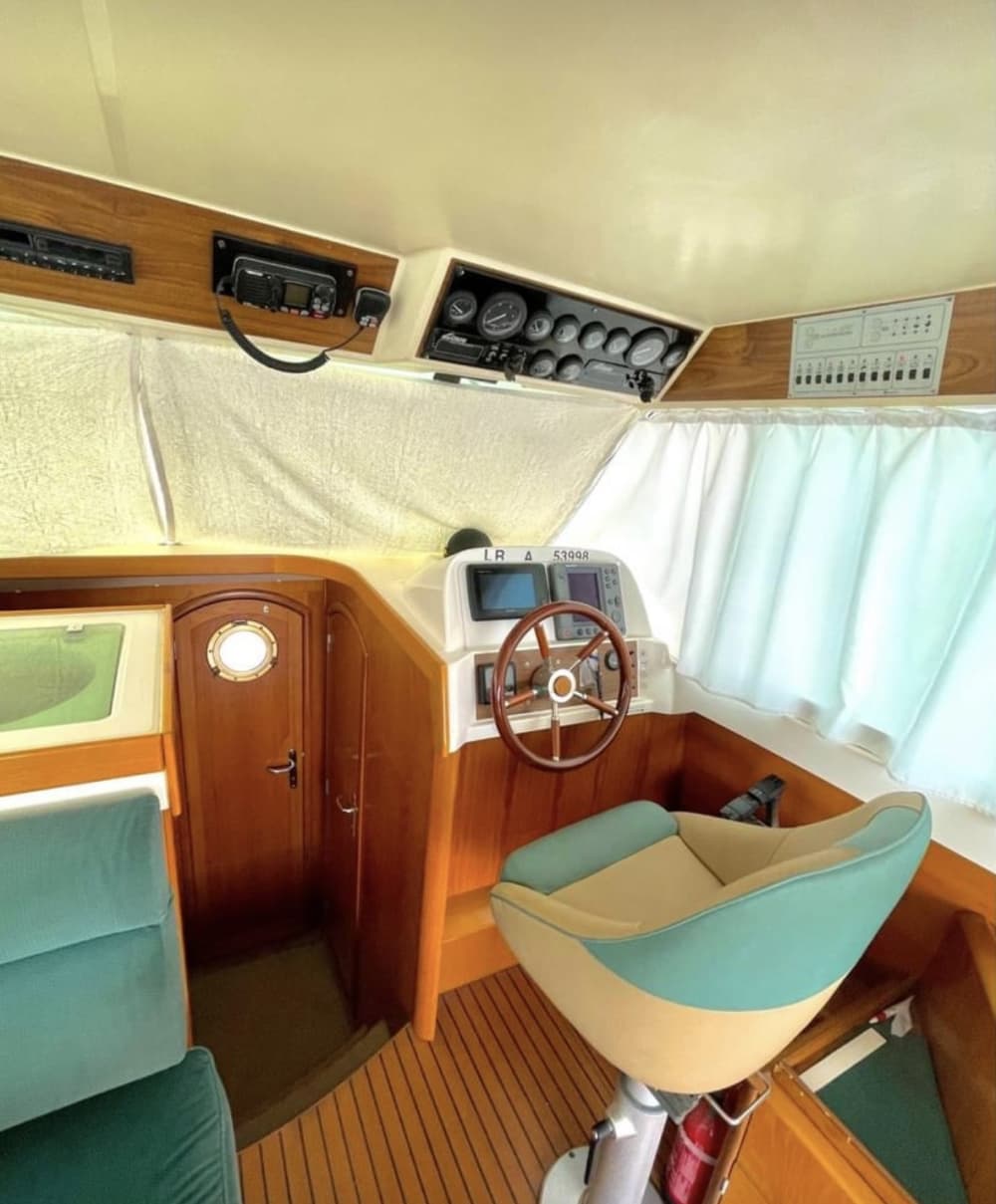 Una giornata a Canet-en-Roussillon su un motoscafo