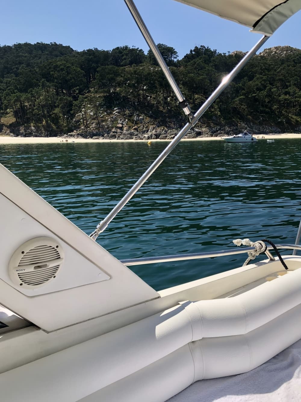 8 uur zon en turquoise water rond Vigo