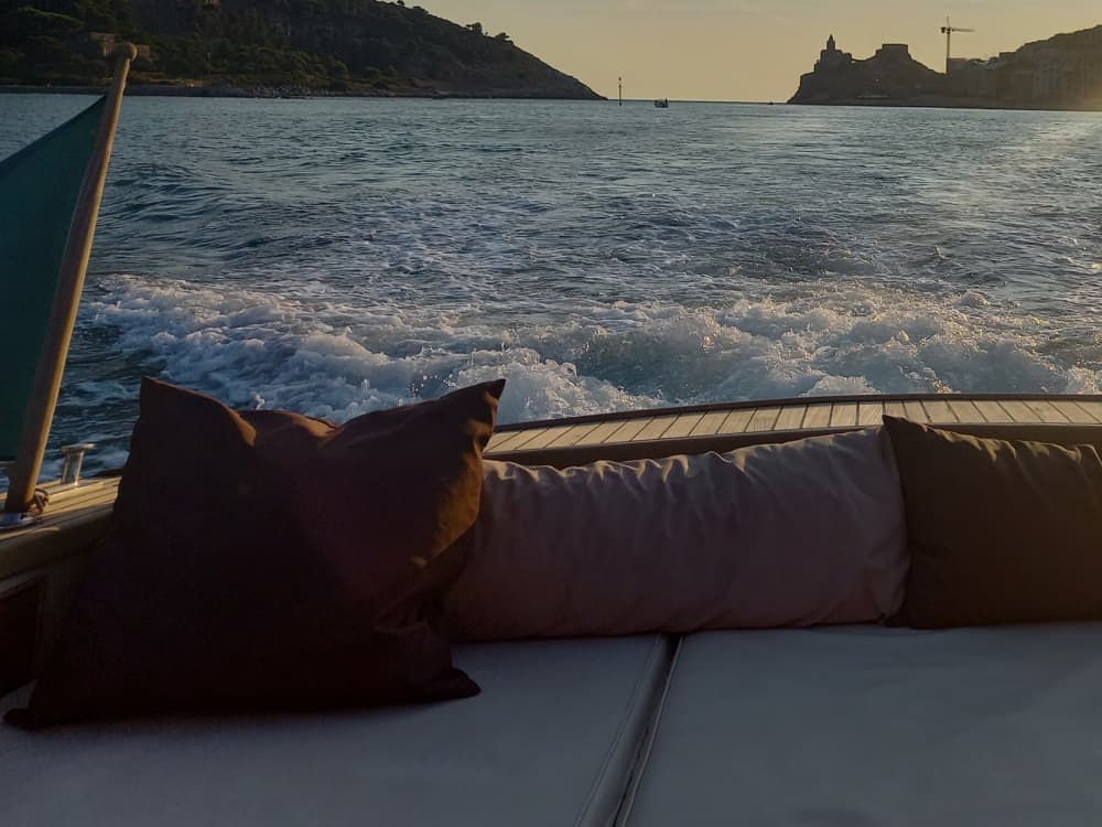 2h in La Spezia: Rent a motorboat and enjoy