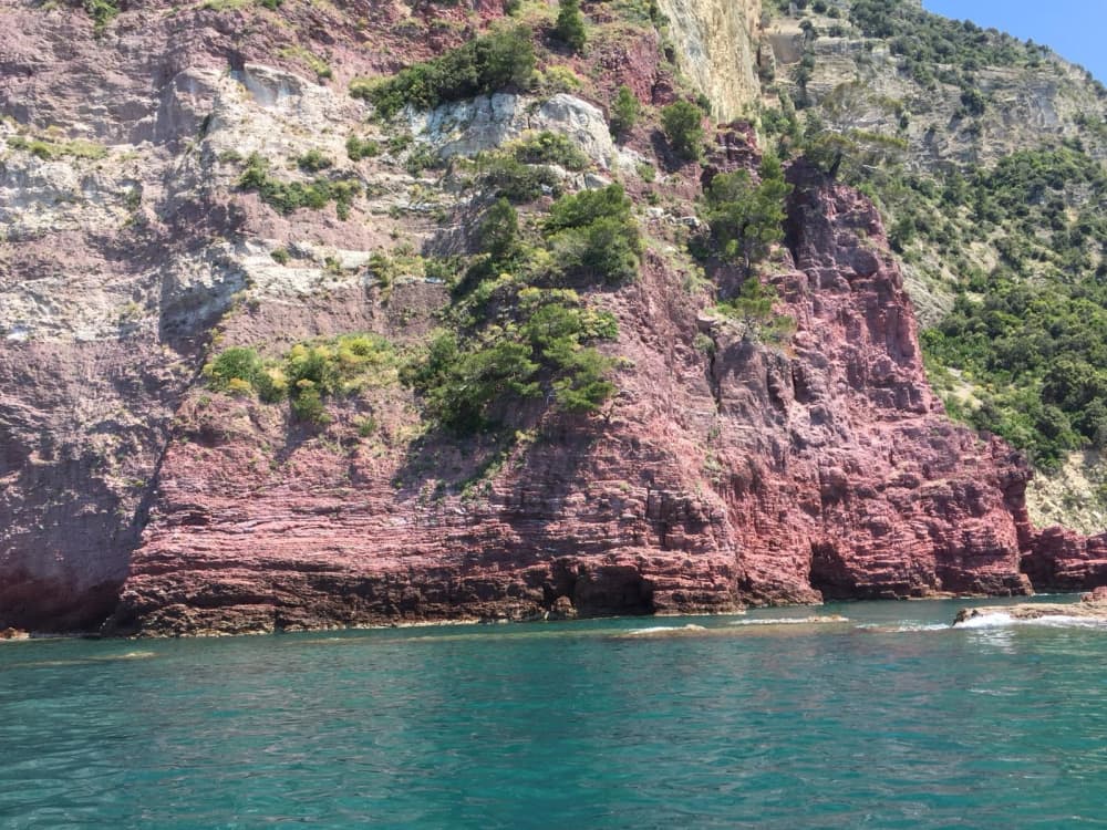 2h in La Spezia: Rent a motorboat and enjoy