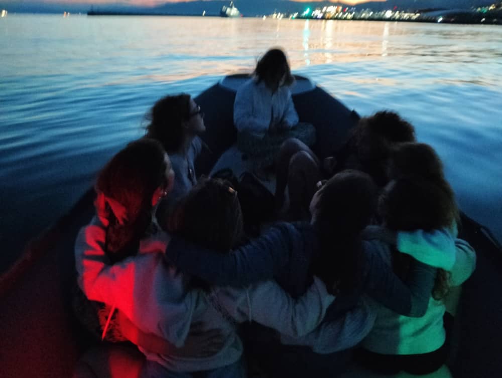 Scopri Genova con un'escursione di un'intera giornata in motoscafo.