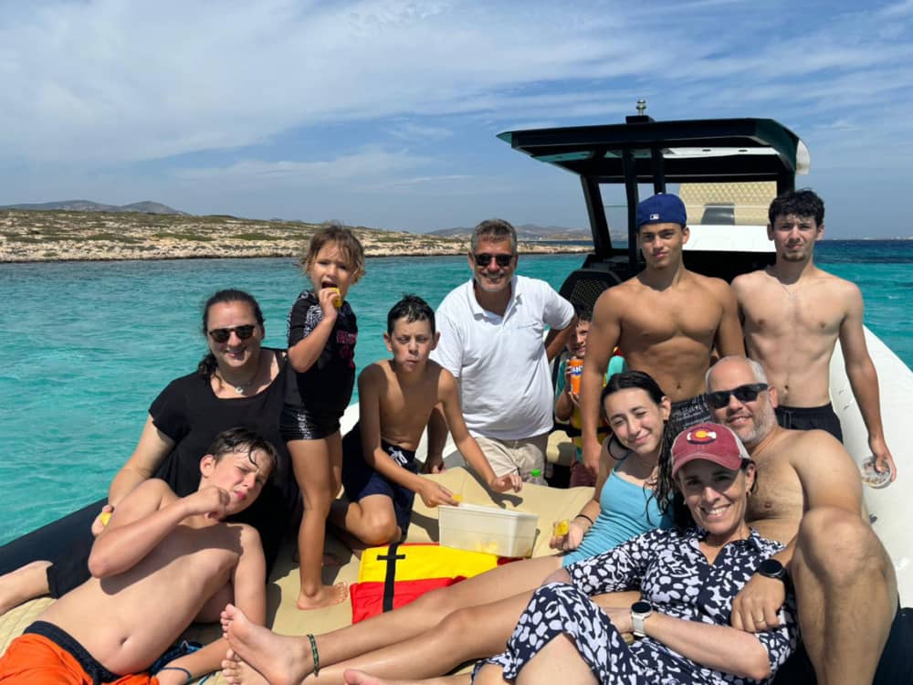 Partindo de Paros: Cruzeiro de 8 horas para ilhas paradisíacas escondidas - O preço inclui todas as despesas.